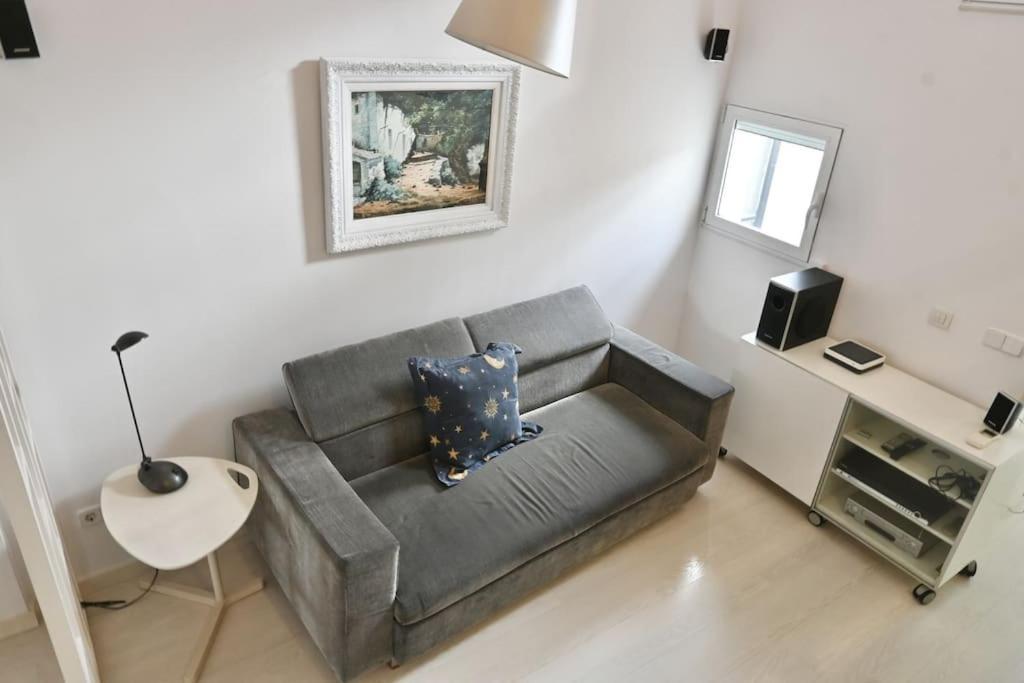 For You Rentals Apartamento Temporal Con Encanto A Pocos Metros Del Sol Myr13 Madrid Exterior photo
